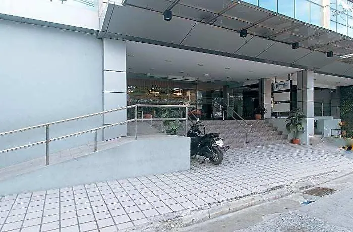 Maine Residences Tramo Near Naia Terminal