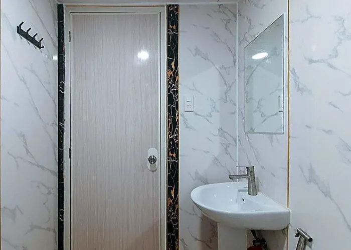 Maine Residences Tramo Near Naia Terminal